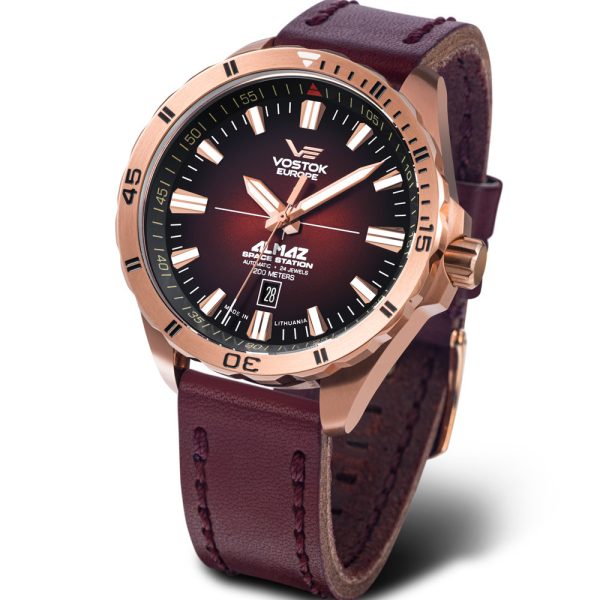 Vostok Europe Almaz Space Station montre pour hommes NH35A-320B679-L